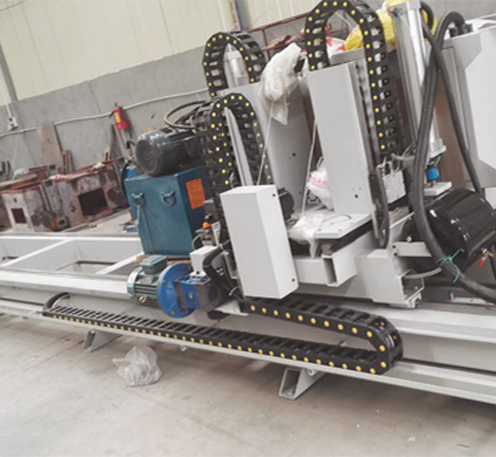 瑞福祥跑車帶鋸之大型自動(dòng)跑車帶鋸機(jī)產(chǎn)品了解一下