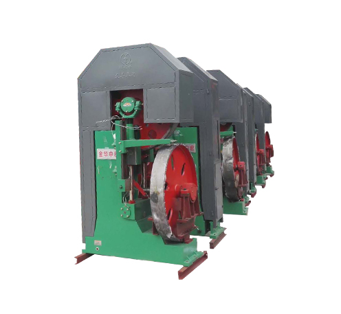 瑞福祥臥式帶鋸鋸料時(shí)將調(diào)節(jié)帶鋸移動(dòng)的離合器分開